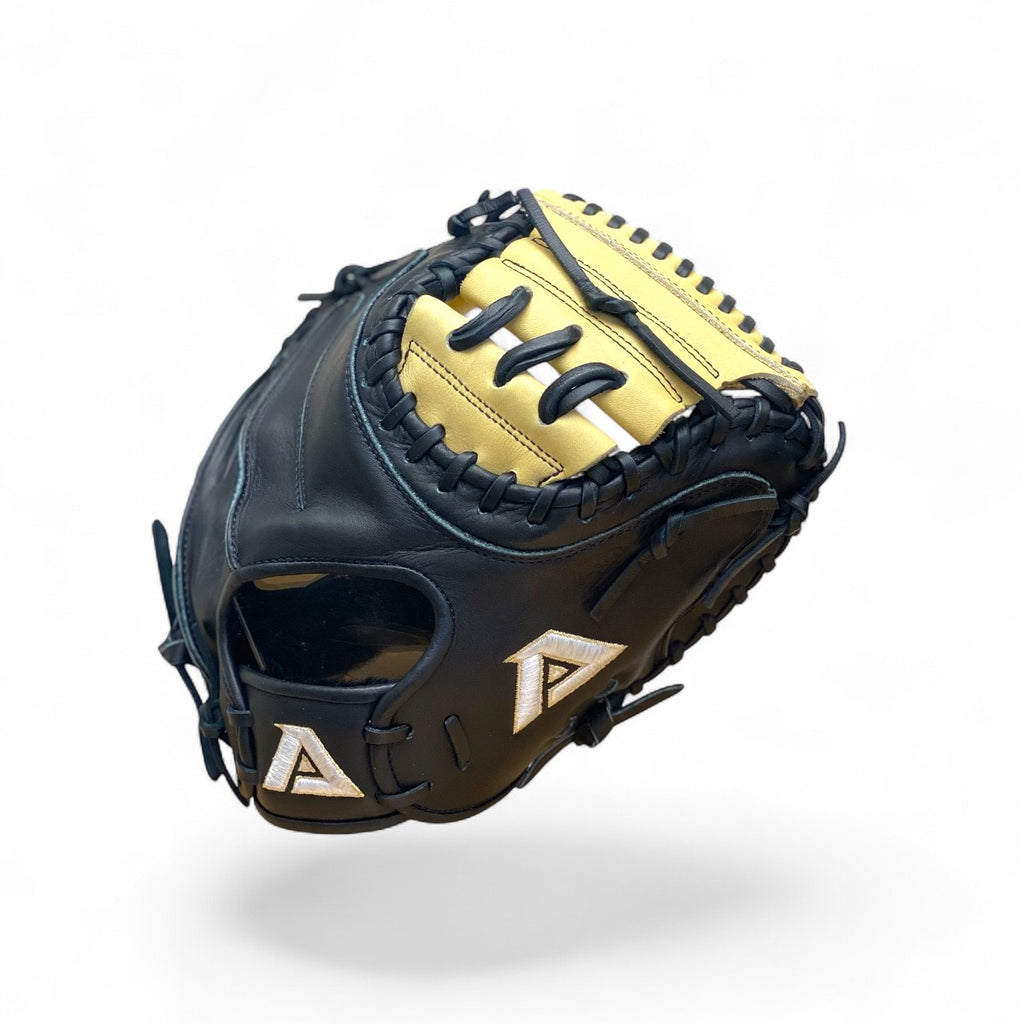 ASM 47 (33 inch circumference) Torino Catcher's Mitt – Akadema