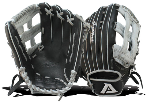 Finding the Perfect Outfield Glove with Akadema